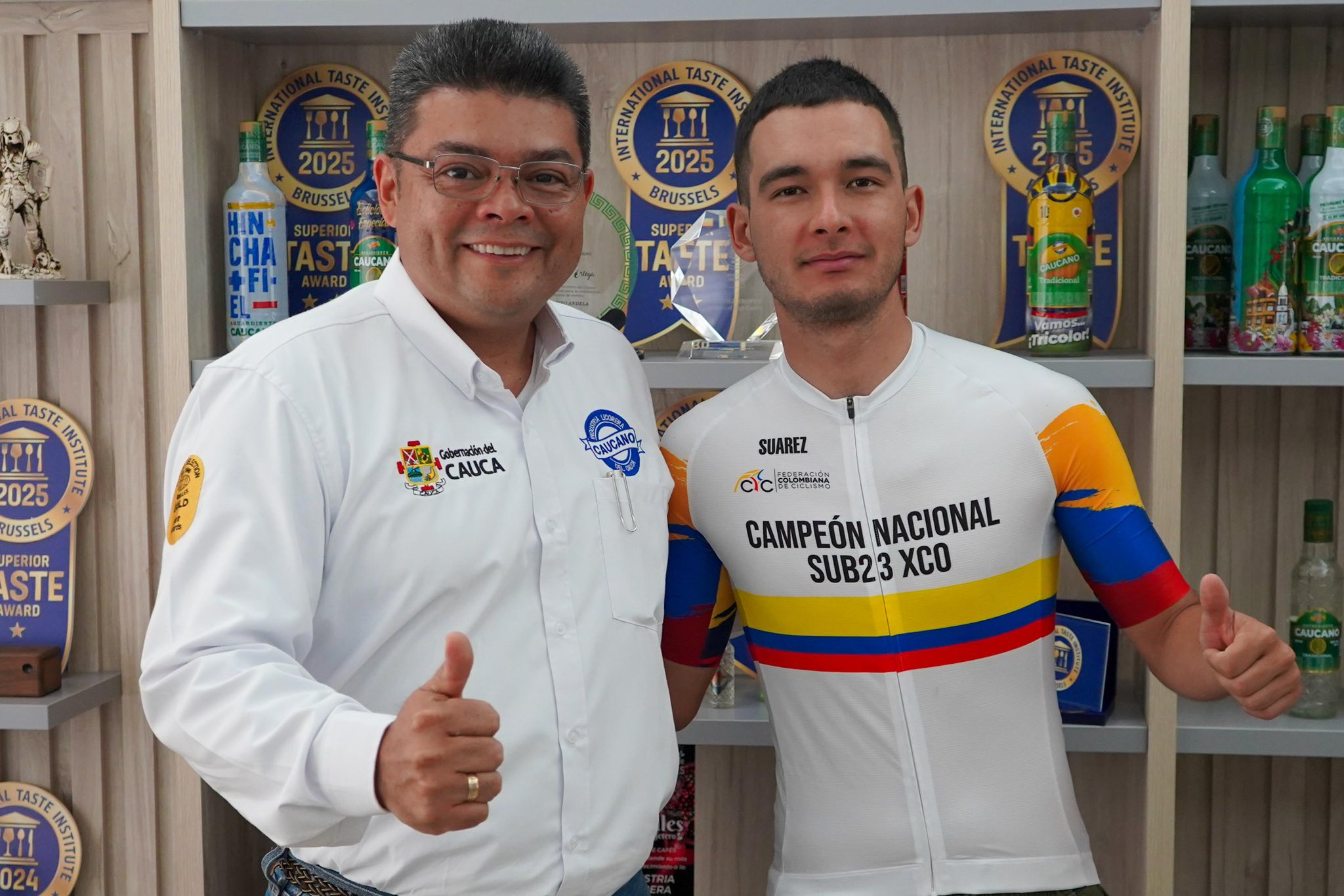 💚💙 La Industria Licorera del Cauca, en cabeza de su gerente Samuel Londoño, reafirma su compromiso con el deporte, la cultura y la educación,